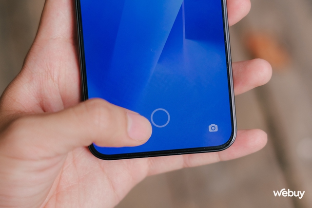 Flagship Xiaomi chạy chip Snapdragon 8 Gen 3 giá dưới 15 triệu: Điểm AnTuTu gần 2 triệu, màn hình sáng nhất thế giới- Ảnh 14. Flagship Xiaomi chạy chip Snapdragon 8 Gen 3 giá dưới 15 triệu: Điểm AnTuTu gần 2 triệu, màn hình sáng nhất thế giới- Ảnh 14.