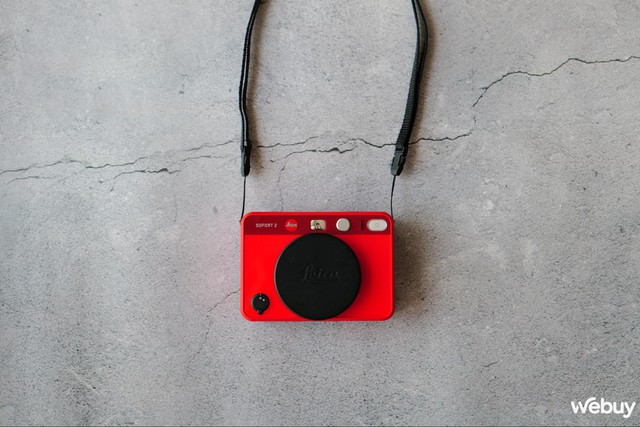 Ra đường chụp ảnh với Leica Sofort 2: Chụp in ngay và có cả bản số, màu ảnh hoài cổ- Ảnh 22. Ra đường chụp ảnh với Leica Sofort 2: Chụp in ngay và có cả bản số, màu ảnh hoài cổ- Ảnh 22.