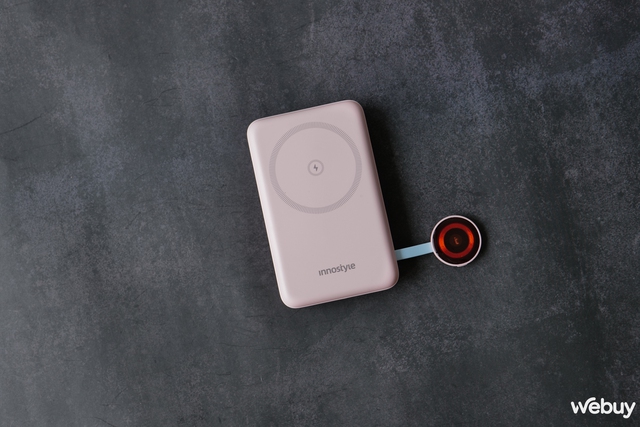 Pin dự phòng MagSafe 2-trong-1 cho iPhone và Apple Watch: Sạc được 4 thiết bị cùng lúc, dung lượng 10.000mAh, giá chỉ 1,5 triệu đồng- Ảnh 4. Pin dự phòng MagSafe 2-trong-1 cho iPhone và Apple Watch: Sạc được 4 thiết bị cùng lúc, dung lượng 10.000mAh, giá chỉ 1,5 triệu đồng- Ảnh 4.