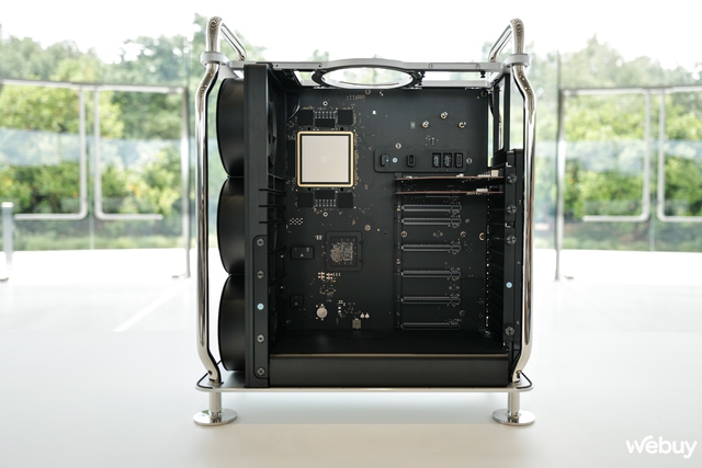 Phó chủ tịch cấp cao Apple nói về việc rời bỏ vi xử lý Intel: “Chip Intel chưa mang lại hiệu suất mà chúng tôi cần”- Ảnh 6. Phó chủ tịch cấp cao Apple nói về việc rời bỏ vi xử lý Intel: “Chip Intel chưa mang lại hiệu suất mà chúng tôi cần”- Ảnh 6.