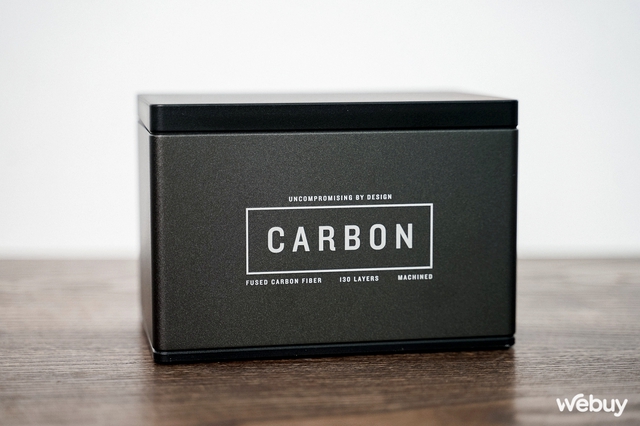 Trên tay Garmin MARQ Golfer Carbon Edition giá 80 triệu: Siêu smartwatch đẳng cấp cho người mê đánh gôn- Ảnh 2. Trên tay Garmin MARQ Golfer Carbon Edition giá 80 triệu: Siêu smartwatch đẳng cấp cho người mê đánh gôn- Ảnh 2.