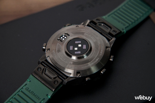 Trên tay Garmin MARQ Golfer Carbon Edition giá 80 triệu: Siêu smartwatch đẳng cấp cho người mê đánh gôn- Ảnh 13. Trên tay Garmin MARQ Golfer Carbon Edition giá 80 triệu: Siêu smartwatch đẳng cấp cho người mê đánh gôn- Ảnh 13.