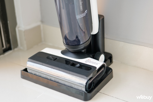 Trải nghiệm Tineco Floor One S6: Vừa lau vừa hút, dọn sạch cả vết cà phê đổ, tự giặt con lăn và phát hiện độ bẩn- Ảnh 19. Trải nghiệm Tineco Floor One S6: Vừa lau vừa hút, dọn sạch cả vết cà phê đổ, tự giặt con lăn và phát hiện độ bẩn- Ảnh 19.