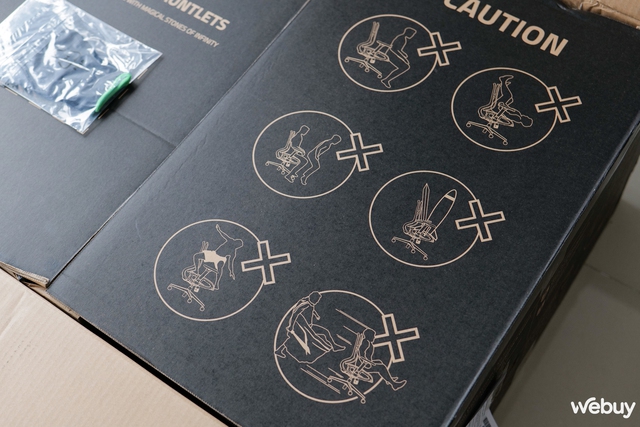 Trải nghiệm ghế Razer Fujin: Thiết kế không 'màu mè', ngồi êm và có khả năng điều chỉnh linh hoạt- Ảnh 3. Trải nghiệm ghế Razer Fujin: Thiết kế không 'màu mè', ngồi êm và có khả năng điều chỉnh linh hoạt- Ảnh 3.