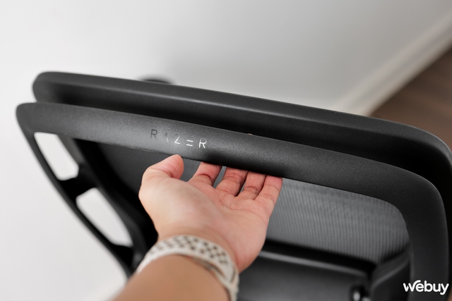 Trải nghiệm ghế Razer Fujin: Thiết kế không 'màu mè', ngồi êm và có khả năng điều chỉnh linh hoạt- Ảnh 24. Trải nghiệm ghế Razer Fujin: Thiết kế không 'màu mè', ngồi êm và có khả năng điều chỉnh linh hoạt- Ảnh 24.
