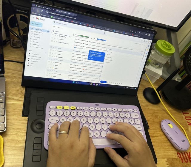 Hơn 1 năm trải nghiệm bàn phím Logitech giá 700.000 đồng: Coder 34 tuổi chấm 9/10 điểm ngon - bổ - rẻ- Ảnh 4. Hơn 1 năm trải nghiệm bàn phím Logitech giá 700.000 đồng: Coder 34 tuổi chấm 9/10 điểm ngon - bổ - rẻ- Ảnh 4.