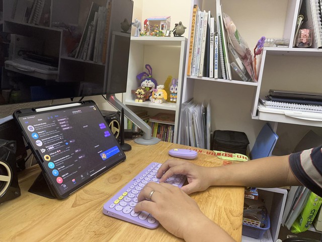 Hơn 1 năm trải nghiệm bàn phím Logitech giá 700.000 đồng: Coder 34 tuổi chấm 9/10 điểm ngon - bổ - rẻ- Ảnh 5. Hơn 1 năm trải nghiệm bàn phím Logitech giá 700.000 đồng: Coder 34 tuổi chấm 9/10 điểm ngon - bổ - rẻ- Ảnh 5.