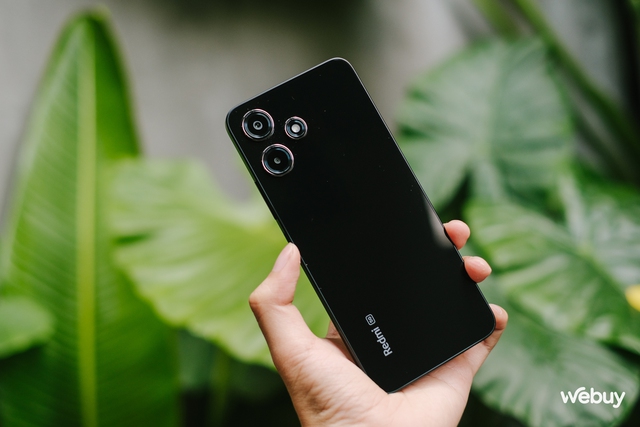 Điện thoại Xiaomi giá hơn 2 triệu: Mặt lưng kính, có 5G, chip Snapdragon, camera 50MP, pin 5000mAh- Ảnh 2. Điện thoại Xiaomi giá hơn 2 triệu: Mặt lưng kính, có 5G, chip Snapdragon, camera 50MP, pin 5000mAh- Ảnh 2.