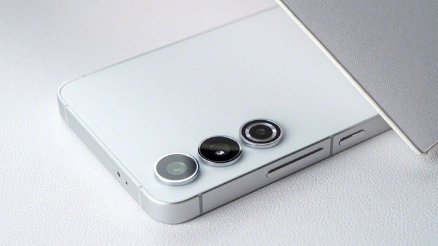 7 điện thoại xứng đáng lên đời đầu 2024: Mua luôn iPhone 15 Pro Max hay đợi siêu phẩm AI Phone mới từ Samsung?- Ảnh 7. 7 điện thoại xứng đáng lên đời đầu 2024: Mua luôn iPhone 15 Pro Max hay đợi siêu phẩm AI Phone mới từ Samsung?- Ảnh 7.