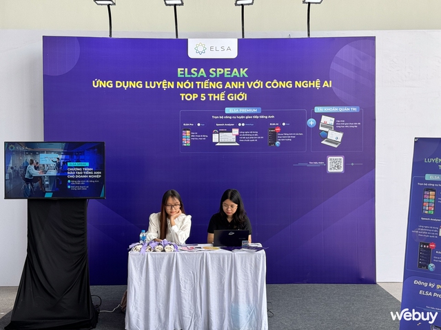 Khai mạc ngày AI Day 2023 với chủ đề: "Tái thiết thực tại"- Ảnh 4. Khai mạc ngày AI Day 2023 với chủ đề: "Tái thiết thực tại"- Ảnh 4.