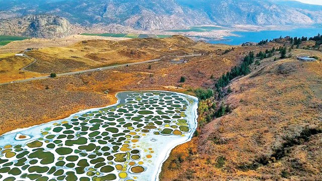 Khám phá 10 kỳ quan thiên nhiên kỳ thú: Những địa điểm bí ẩn ẩn giấu trên khắp thế giới- Ảnh 9. Khám phá 10 kỳ quan thiên nhiên kỳ thú: Những địa điểm bí ẩn ẩn giấu trên khắp thế giới- Ảnh 9.