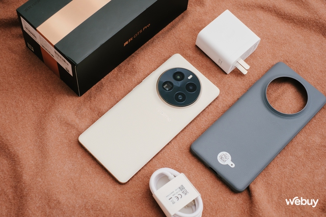 Xiaomi 14 chưa là gì, realme lại "phá đảo" phân khúc với smartphone Snapdragon 8 Gen 3, RAM 16GB, bộ nhớ 1TB mà giá cực "mềm"- Ảnh 2. Xiaomi 14 chưa là gì, realme lại "phá đảo" phân khúc với smartphone Snapdragon 8 Gen 3, RAM 16GB, bộ nhớ 1TB mà giá cực "mềm"- Ảnh 2.