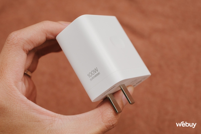 Xiaomi 14 chưa là gì, realme lại "phá đảo" phân khúc với smartphone Snapdragon 8 Gen 3, RAM 16GB, bộ nhớ 1TB mà giá cực "mềm"- Ảnh 32. Xiaomi 14 chưa là gì, realme lại "phá đảo" phân khúc với smartphone Snapdragon 8 Gen 3, RAM 16GB, bộ nhớ 1TB mà giá cực "mềm"- Ảnh 32.