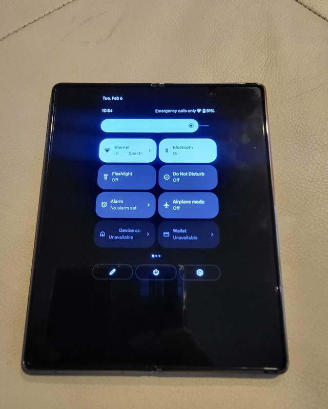 Mang tiếng "nhà làm điện thoại", nhưng Google lại phải dùng máy Samsung để phát triển phần mềm cho Pixel- Ảnh 3.