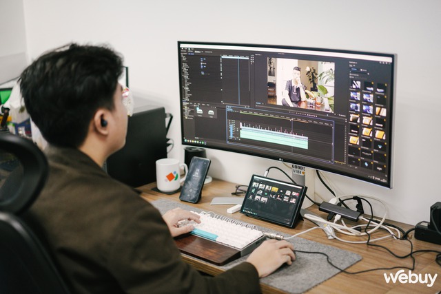 Phỏng vấn chủ tịch Lenovo về máy chơi game Legion Go: đây chính là thiết bị gaming trong mơ của game thủ- Ảnh 7. Phỏng vấn chủ tịch Lenovo về máy chơi game Legion Go: đây chính là thiết bị gaming trong mơ của game thủ- Ảnh 7.