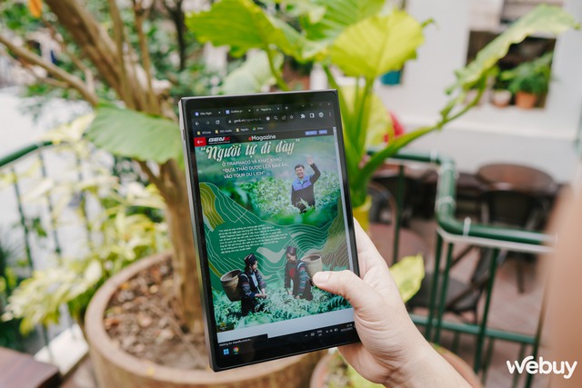 Phỏng vấn chủ tịch Lenovo về máy chơi game Legion Go: đây chính là thiết bị gaming trong mơ của game thủ- Ảnh 2. Phỏng vấn chủ tịch Lenovo về máy chơi game Legion Go: đây chính là thiết bị gaming trong mơ của game thủ- Ảnh 2.