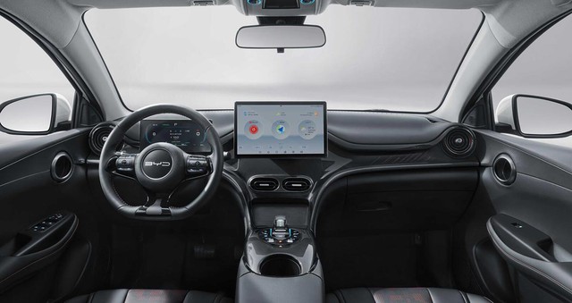 BYD gây sốc khi ra mắt xe điện giá siêu rẻ chỉ hơn 12.000 USD, quyết tâm "hủy diệt" xe xăng- Ảnh 3. BYD gây sốc khi ra mắt xe điện giá siêu rẻ chỉ hơn 12.000 USD, quyết tâm "hủy diệt" xe xăng- Ảnh 3.