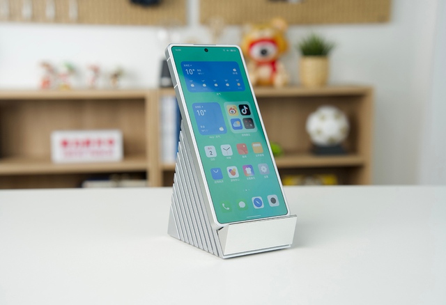 Chiếc máy này trông giống điện thoại Sony hơn cả điện thoại Sony- Ảnh 10. Chiếc máy này trông giống điện thoại Sony hơn cả điện thoại Sony- Ảnh 10.