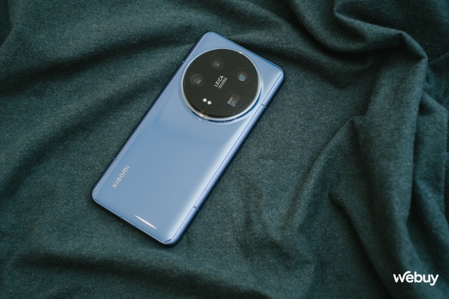 Đây là Xiaomi 14 Ultra: Camera Leica cực ngon, Snapdragon 8 Gen 3, đối thủ "nặng ký" của Galaxy S24 Ultra nhưng lại không bán chính hãng- Ảnh 2. Đây là Xiaomi 14 Ultra: Camera Leica cực ngon, Snapdragon 8 Gen 3, đối thủ "nặng ký" của Galaxy S24 Ultra nhưng lại không bán chính hãng- Ảnh 2.