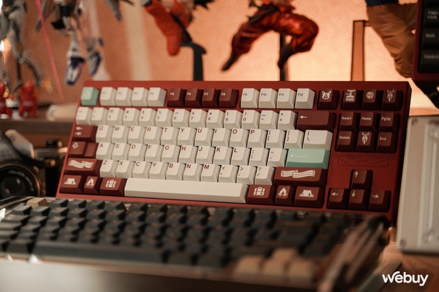 YouTuber tại Hà Nội với góc làm việc 'cả trăm triệu' tiền Gundam và bàn phím cơ- Ảnh 17. YouTuber tại Hà Nội với góc làm việc 'cả trăm triệu' tiền Gundam và bàn phím cơ- Ảnh 17.