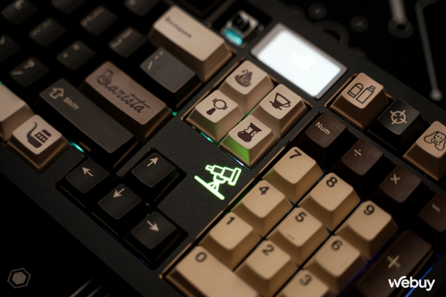 YouTuber tại Hà Nội với góc làm việc 'cả trăm triệu' tiền Gundam và bàn phím cơ- Ảnh 20. YouTuber tại Hà Nội với góc làm việc 'cả trăm triệu' tiền Gundam và bàn phím cơ- Ảnh 20.