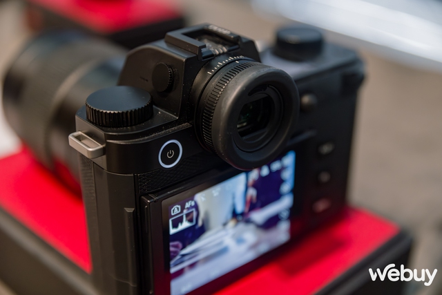 Trên tay máy ảnh cao cấp Leica SL3: Cảm biến 60MP mới và giá bán 206 triệu Đồng- Ảnh 8.