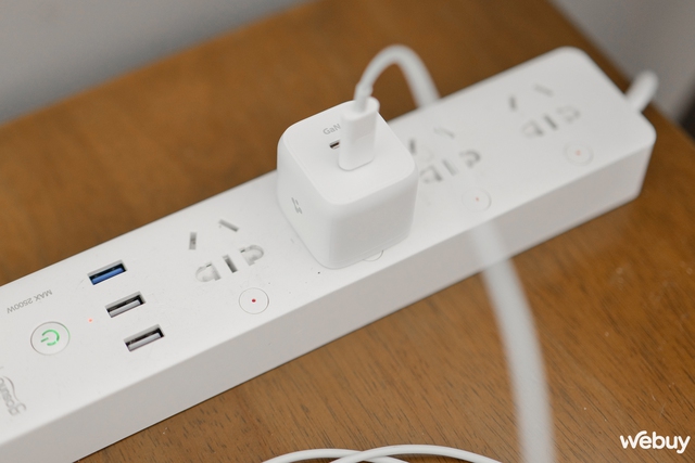 Đây là sạc "tí hon" chỉ nặng 74g nhưng lại sạc được cho cả MacBook- Ảnh 4. Đây là sạc "tí hon" chỉ nặng 74g nhưng lại sạc được cho cả MacBook- Ảnh 4.