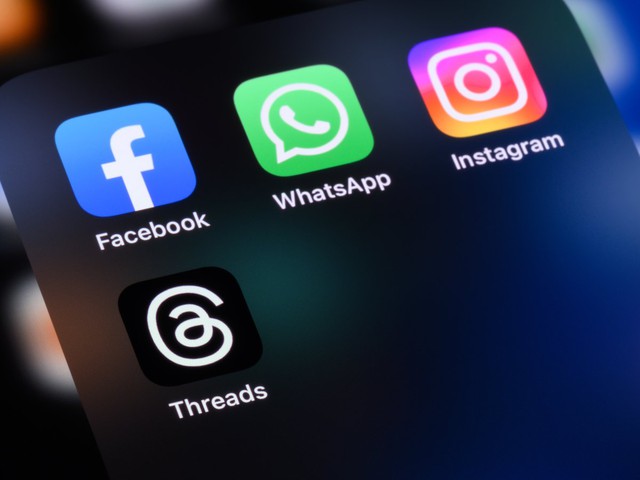 3 nhóm hacker lớn thừa nhận đứng sau vụ Facebook sập toàn cầu vào tối qua- Ảnh 1. 3 nhóm hacker lớn thừa nhận đứng sau vụ Facebook sập toàn cầu vào tối qua- Ảnh 1.