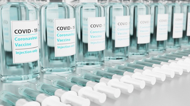 Điều gì đã xảy ra với người đàn ông đã tiêm 217 mũi tiêm phòng COVID- Ảnh 2. Điều gì đã xảy ra với người đàn ông đã tiêm 217 mũi tiêm phòng COVID- Ảnh 2.