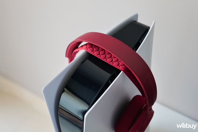 Ngắm nhìn cặp tai nghe gaming 'đỏ chót' từ SteelSeries chào mừng năm Giáp Thìn- Ảnh 17. Ngắm nhìn cặp tai nghe gaming 'đỏ chót' từ SteelSeries chào mừng năm Giáp Thìn- Ảnh 17.