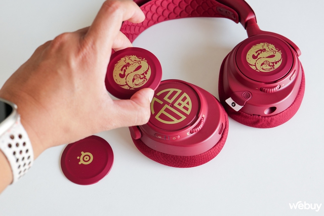 Ngắm nhìn cặp tai nghe gaming 'đỏ chót' từ SteelSeries chào mừng năm Giáp Thìn- Ảnh 8. Ngắm nhìn cặp tai nghe gaming 'đỏ chót' từ SteelSeries chào mừng năm Giáp Thìn- Ảnh 8.