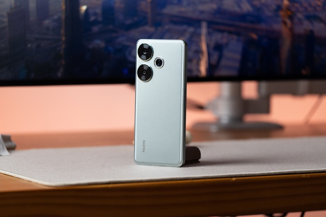 Đánh giá nhanh hiệu năng Redmi Turbo 3: Chip Snapdragon 8s Gen 3 quá mạnh, chơi game quá mượt lại còn không bị quá nhiệt- Ảnh 1. Đánh giá nhanh hiệu năng Redmi Turbo 3: Chip Snapdragon 8s Gen 3 quá mạnh, chơi game quá mượt lại còn không bị quá nhiệt- Ảnh 1.