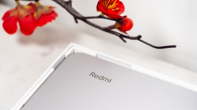 Cận cảnh máy tính bảng 12 inch giá rẻ chỉ 5 triệu đồng của Xiaomi: Thiết kế đẹp như iPad, có cả bản Harry Potter đặc biệt cho các Potterheads, pin khủng 10.000mAh- Ảnh 5. Cận cảnh máy tính bảng 12 inch giá rẻ chỉ 5 triệu đồng của Xiaomi: Thiết kế đẹp như iPad, có cả bản Harry Potter đặc biệt cho các Potterheads, pin khủng 10.000mAh- Ảnh 5.