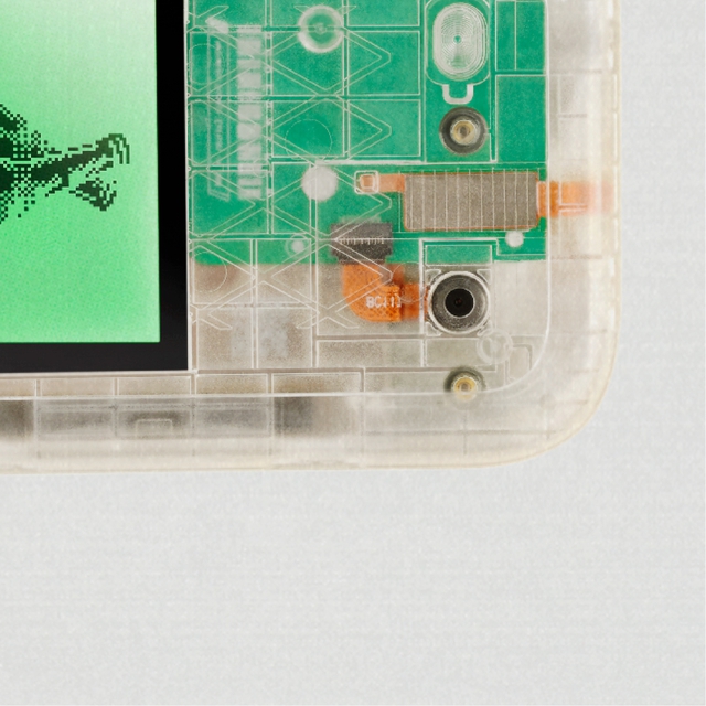 Đây là "The Boring Phone": Chiếc điện thoại buồn tẻ nhất thế giới của Heineken mà bạn sẽ không thể mua được- Ảnh 3. Đây là "The Boring Phone": Chiếc điện thoại buồn tẻ nhất thế giới của Heineken mà bạn sẽ không thể mua được- Ảnh 3.