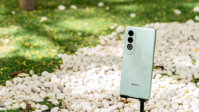 Điện thoại OPPO "nhái" OnePlus Ace 3V với cấu hình yếu hơn: Thiết kế y hệt, cũng có pin 5000mAh, sạc 100W nhưng đây là điểm khác biệt- Ảnh 5. Điện thoại OPPO "nhái" OnePlus Ace 3V với cấu hình yếu hơn: Thiết kế y hệt, cũng có pin 5000mAh, sạc 100W nhưng đây là điểm khác biệt- Ảnh 5.