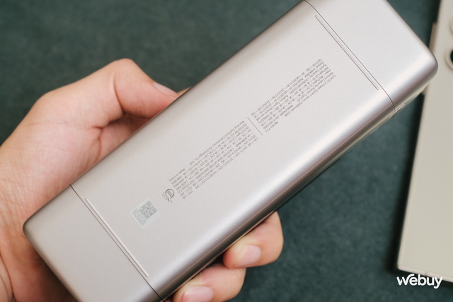 Đây là pin dự phòng Xiaomi dung lượng 25.000mAh, công suất 210W cực khủng, sạc được cho cả MacBook Pro, giá gần 2 triệu đồng- Ảnh 7. Đây là pin dự phòng Xiaomi dung lượng 25.000mAh, công suất 210W cực khủng, sạc được cho cả MacBook Pro, giá gần 2 triệu đồng- Ảnh 7.