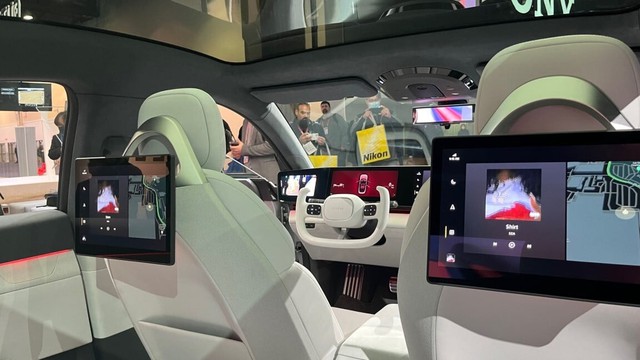 Vượt mặt Mercedes, VinFast là đối tác đầu tiên được trang bị hệ thống giải trí hàng đầu trên xe điện của Sony- Ảnh 2. Vượt mặt Mercedes, VinFast là đối tác đầu tiên được trang bị hệ thống giải trí hàng đầu trên xe điện của Sony- Ảnh 2.