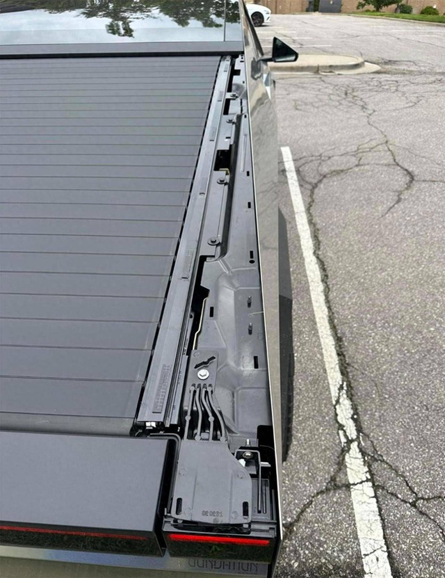 Tesla Cybertruck thường xuyên gặp sự cố, nếu không có chất lượng, sự đổi mới sẽ trở nên vô nghĩa!- Ảnh 1. Tesla Cybertruck thường xuyên gặp sự cố, nếu không có chất lượng, sự đổi mới sẽ trở nên vô nghĩa!- Ảnh 1.