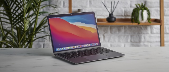 Mẫu MacBook "quốc dân" của người Việt đang có giá rẻ kỷ lục- Ảnh 2.