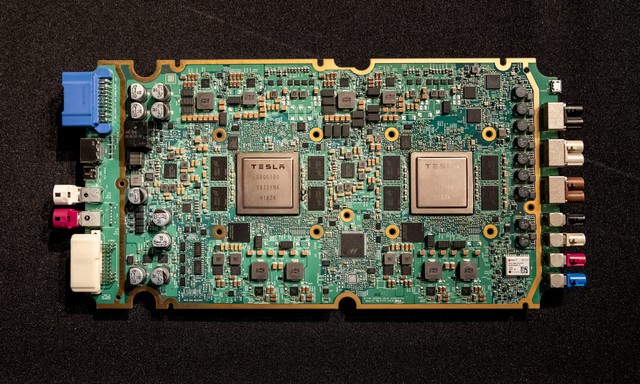 Kinh doanh xe điện tụt dốc, Elon Musk đề xuất hướng đi mới cho Tesla: biến hàng triệu xe Tesla thành một nền tảng đám mây cho AI, chủ xe cũng sẽ được hưởng lợi- Ảnh 2. Kinh doanh xe điện tụt dốc, Elon Musk đề xuất hướng đi mới cho Tesla: biến hàng triệu xe Tesla thành một nền tảng đám mây cho AI, chủ xe cũng sẽ được hưởng lợi- Ảnh 2.