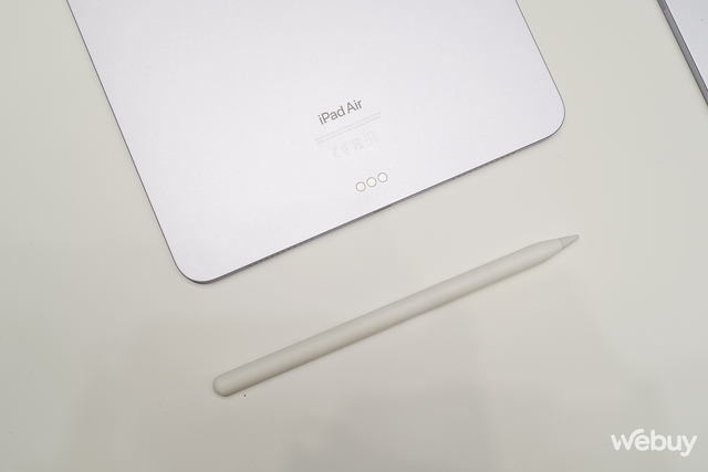 Trực tiếp ngắm nhìn iPad Air 2024: 2 kích thước để lựa chọn, dùng được bút Apple Pencil Pro- Ảnh 9. Trực tiếp ngắm nhìn iPad Air 2024: 2 kích thước để lựa chọn, dùng được bút Apple Pencil Pro- Ảnh 9.