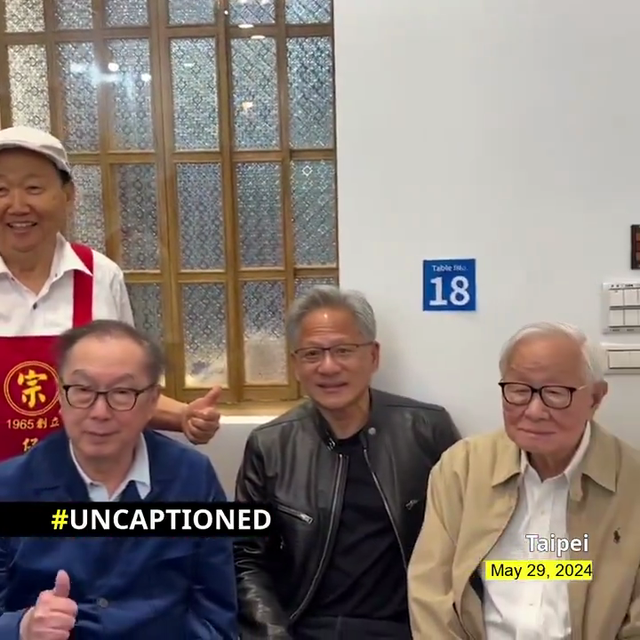 CEO NVIDIA Jensen Huang cùng người đứng đầu của TSMC, MediaTek, Quanta dùng bữa tối tại chợ đêm- Ảnh 1. CEO NVIDIA Jensen Huang cùng người đứng đầu của TSMC, MediaTek, Quanta dùng bữa tối tại chợ đêm- Ảnh 1.