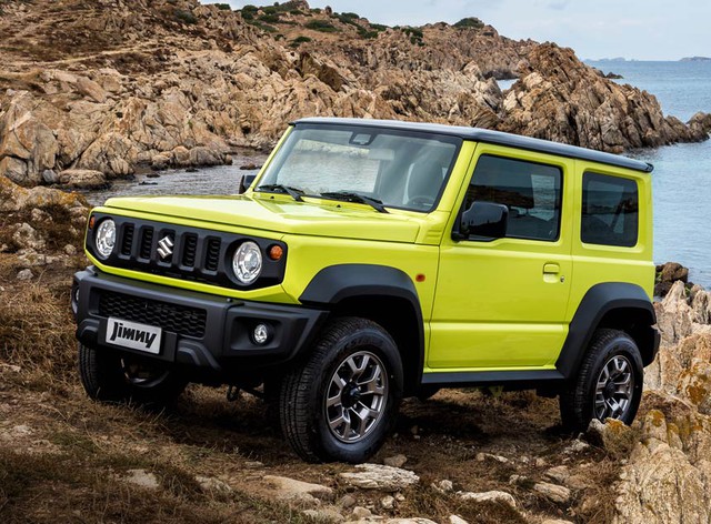 Những "vũ khí" giúp Suzuki Jimny được lòng các tay chơi nhưng lại dễ mất điểm trong mắt người thường- Ảnh 1. Những "vũ khí" giúp Suzuki Jimny được lòng các tay chơi nhưng lại dễ mất điểm trong mắt người thường- Ảnh 1.
