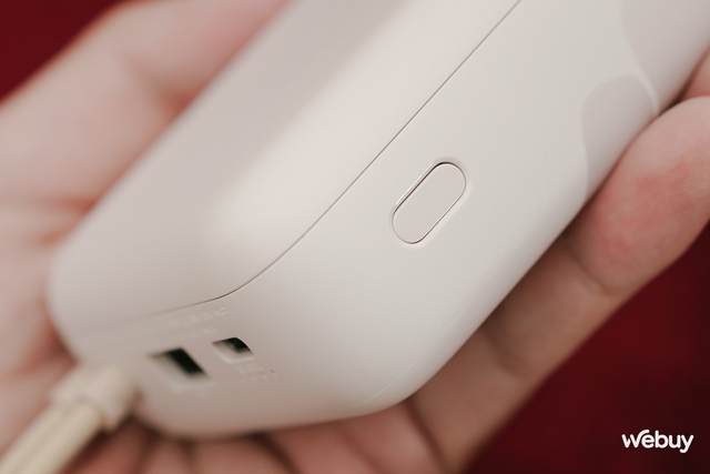 Sạc dự phòng Xiaomi đời mới cực xịn: Dung lượng 20.000mAh, công suất 33W, có tích hợp cả dây USB-C, giá chỉ chưa tới 600.000 đồng- Ảnh 10. Sạc dự phòng Xiaomi đời mới cực xịn: Dung lượng 20.000mAh, công suất 33W, có tích hợp cả dây USB-C, giá chỉ chưa tới 600.000 đồng- Ảnh 10.