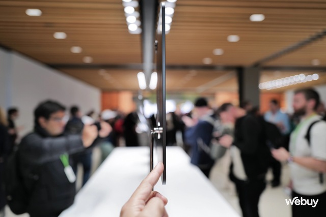 Apple không hài lòng vì iPhone, MacBook, Apple Watch hiện tại quá dày, lên kế hoạch "cắt gọt" cho mỏng đi- Ảnh 1. Apple không hài lòng vì iPhone, MacBook, Apple Watch hiện tại quá dày, lên kế hoạch "cắt gọt" cho mỏng đi- Ảnh 1.