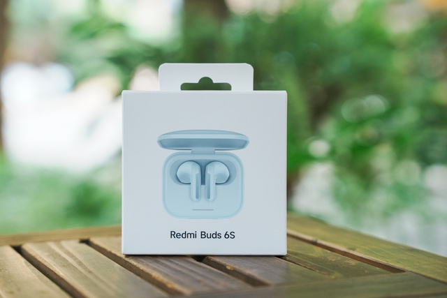 Xiaomi mới ra tai nghe không dây mới: Thiết kế trẻ trung, có chống ồn chủ động, chất âm ngon, pin tới 33 giờ mà giá chỉ 699.000 đồng- Ảnh 1. Xiaomi mới ra tai nghe không dây mới: Thiết kế trẻ trung, có chống ồn chủ động, chất âm ngon, pin tới 33 giờ mà giá chỉ 699.000 đồng- Ảnh 1.