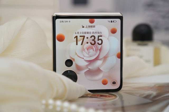 Chưa ra mắt nhưng đây chính là chiếc smartphone gập "vỏ sò" đẹp nhất: OPPO, Huawei hay Samsung đều cần phải học tập- Ảnh 3. Chưa ra mắt nhưng đây chính là chiếc smartphone gập "vỏ sò" đẹp nhất: OPPO, Huawei hay Samsung đều cần phải học tập- Ảnh 3.