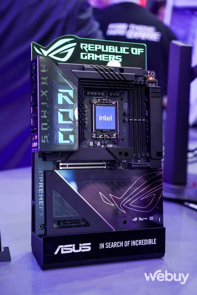 Dạo một vòng gian trưng bày linh kiện PC ASUS tại Computex 2024: Modem Wi-fi 7 'nhền nhện' siêu lớn, nguồn dự phòng hình búa Mjolnir- Ảnh 7. Dạo một vòng gian trưng bày linh kiện PC ASUS tại Computex 2024: Modem Wi-fi 7 'nhền nhện' siêu lớn, nguồn dự phòng hình búa Mjolnir- Ảnh 7.