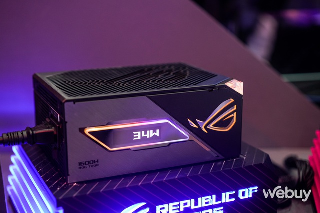 Dạo một vòng gian trưng bày linh kiện PC ASUS tại Computex 2024: Modem Wi-fi 7 'nhền nhện' siêu lớn, nguồn dự phòng hình búa Mjolnir- Ảnh 16. Dạo một vòng gian trưng bày linh kiện PC ASUS tại Computex 2024: Modem Wi-fi 7 'nhền nhện' siêu lớn, nguồn dự phòng hình búa Mjolnir- Ảnh 16.