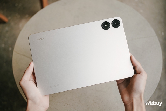 Chính thức mở bán Redmi Pad Pro: Máy tính bảng Xiaomi màn hình 12,1 inch siêu lớn, thiết kế ổn áp, giá chỉ chưa đến 7 triệu đồng- Ảnh 1. Chính thức mở bán Redmi Pad Pro: Máy tính bảng Xiaomi màn hình 12,1 inch siêu lớn, thiết kế ổn áp, giá chỉ chưa đến 7 triệu đồng- Ảnh 1.